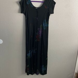 Get it on- black abstract flower dress- Size Large
